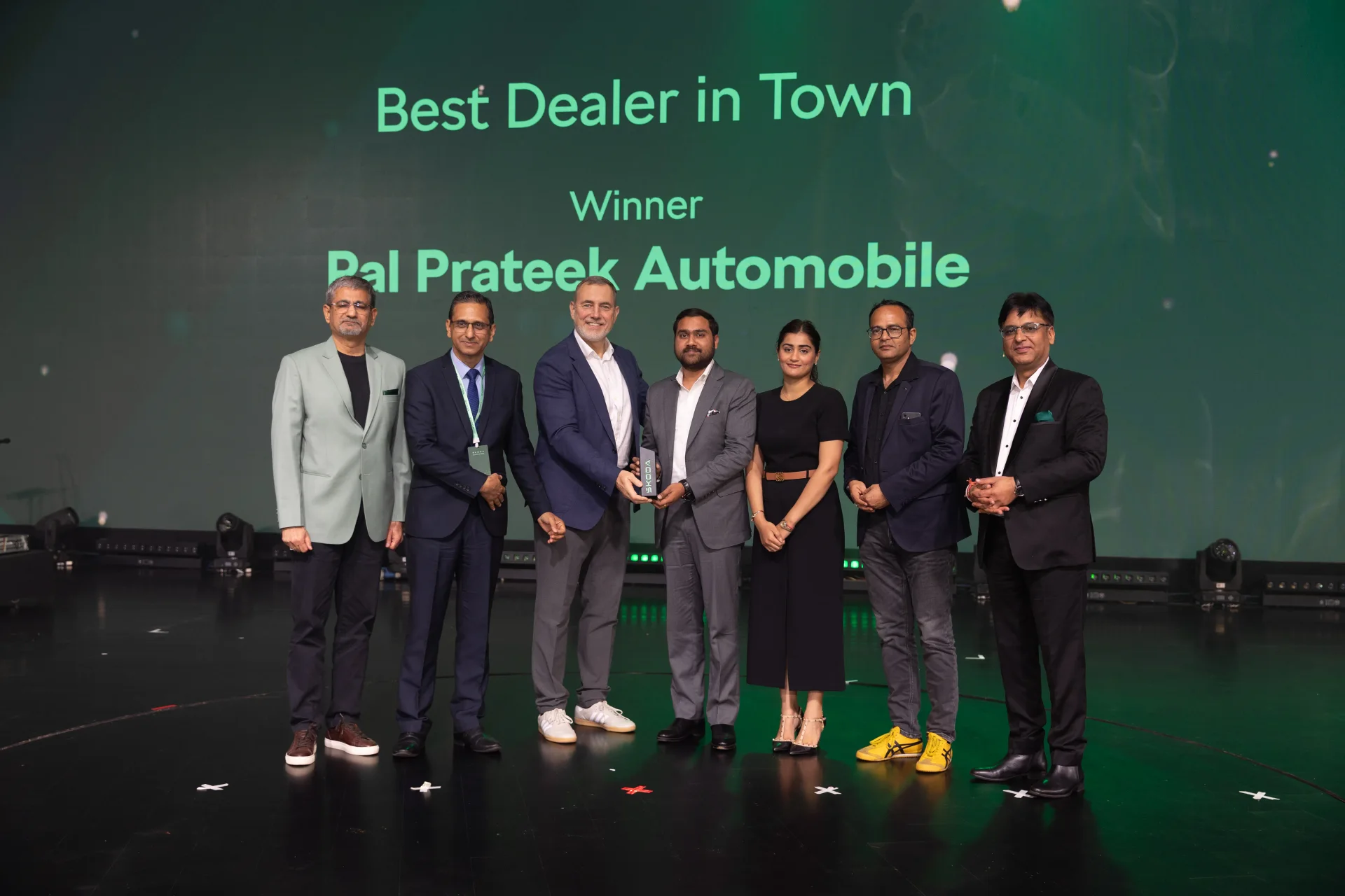 Pal Prateek Automobile receiving the Skoda Best Dealer in Town award