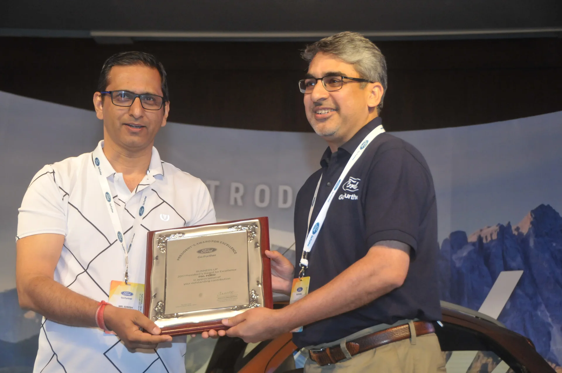 Girish Newalia with Ford India leadership at Pal Ford Haldwani